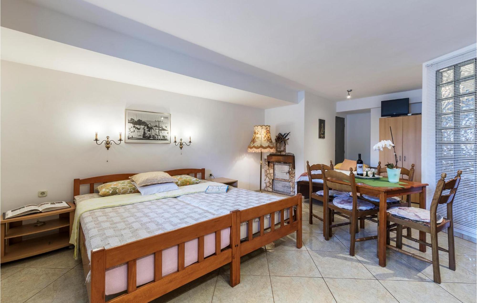Awesome Studio In Pula With Wifi Exterior photo
