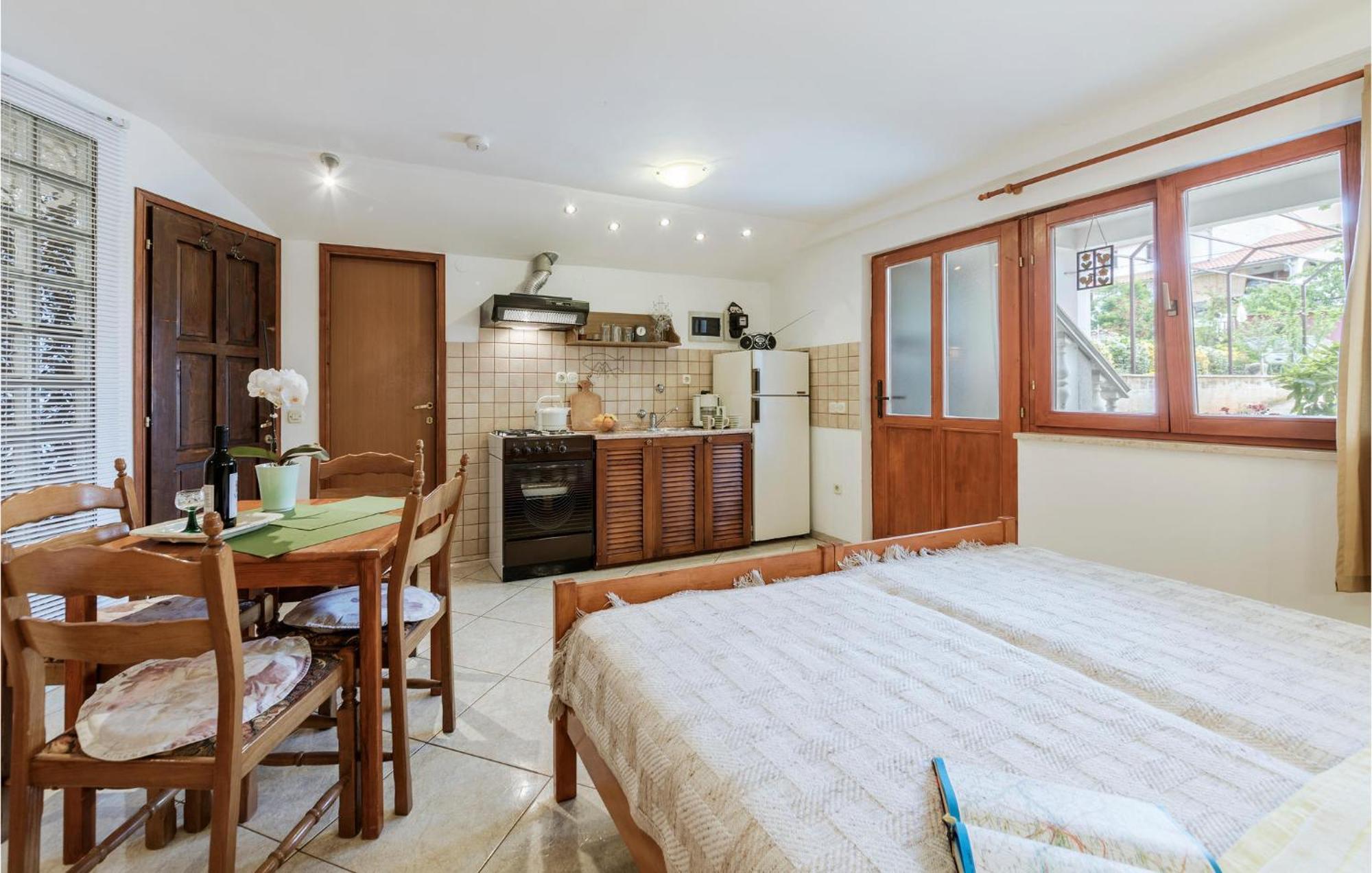 Awesome Studio In Pula With Wifi Exterior photo
